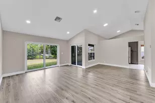 10185 Grove Ln, Cooper City, FL 33328 - Photo 6