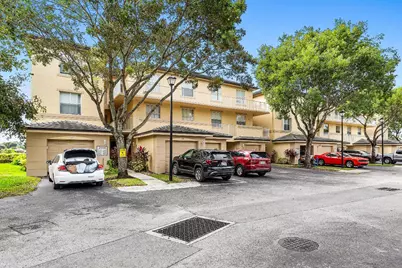 2100 Greenview Shores Boulevard #523, Wellington, FL 33414 - Photo 2