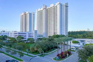 15051 Royal Oaks Ln, North Miami, FL 33181 - Photo 20