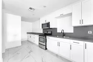 10213 SW 51st Street St, Cooper City, FL 33328 - Photo 8