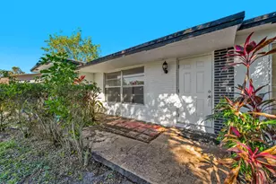 10213 SW 51st Street St, Cooper City, FL 33328 - Photo 4