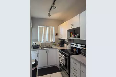 2100 NE 38 Street #221, Pompano Beach, FL 33064 - Photo 4