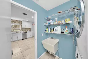 213 SE Eyerly Ave, Port Saint Lucie, FL 34983 - Photo 32