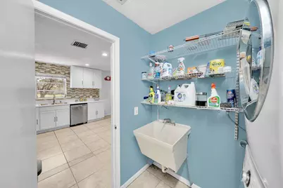 213 SE Eyerly Avenue, Port Saint Lucie, FL 34983 - Photo 32