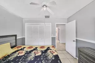 213 SE Eyerly Ave, Port Saint Lucie, FL 34983 - Photo 6