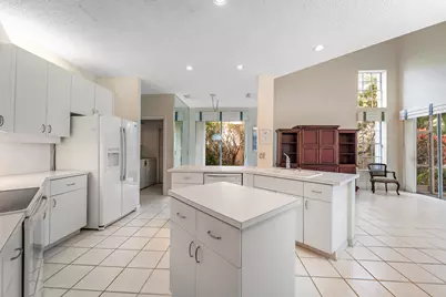 12866 Touchstone Place, Palm Beach Gardens, FL 33418 - Photo 10