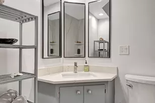 201 Venetian Dr, Delray Beach, FL 33483 - Photo 38