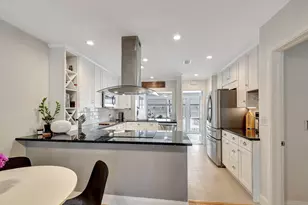 201 Venetian Dr, Delray Beach, FL 33483 - Photo 14