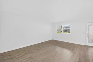 212 Monaco Way E, Delray Beach, FL 33446 - Photo 4