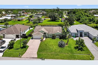 2631 SW Fair Isle Road, Port Saint Lucie, FL 34987 - Photo 2