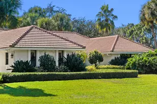 15262 Natures Point Ln, Wellington, FL 33414 - Photo 2