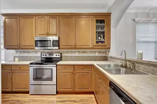 9630 SW Flowermound Cir, Port Saint Lucie, FL 34953 - Photo 8