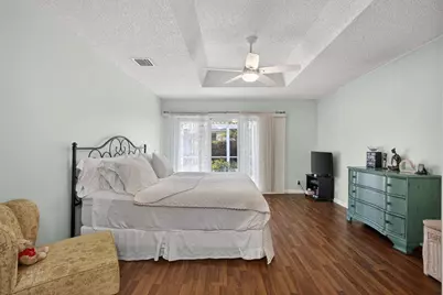 152 Eagleton Court, Palm Beach Gardens, FL 33418 - Photo 14