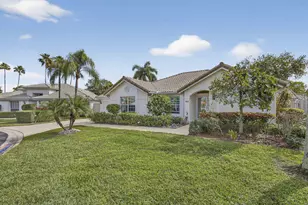 152 Eagleton Ct, Palm Beach Gardens, FL 33418 - Photo 2