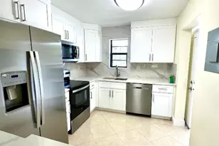 9440 SW 8th St, Boca Raton, FL 33428 - Photo 1