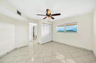 3524 Via Poinciana, Lake Worth, FL 33467 - Photo 8