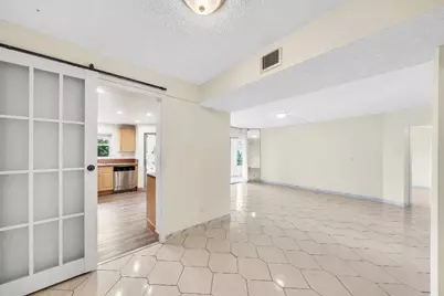 3524 Via Poinciana #604, Lake Worth, FL 33467 - Photo 18