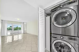 3524 Via Poinciana, Lake Worth, FL 33467 - Photo 10