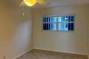 623 NE 6th Ct, Boynton Beach, FL 33435 - Photo 10