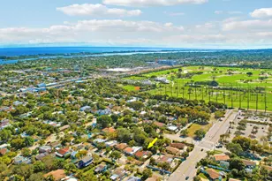 832 Lytle St, West Palm Beach, FL 33405 - Photo 2