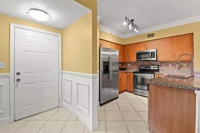 6450 Emerald Dunes Drive #304, West Palm Beach, FL 33411 - Photo 6