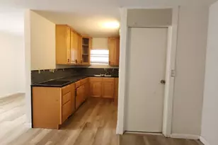 611 S 21st St, Fort Pierce, FL 34950 - Photo 6