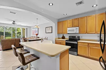 8068 Briantea Drive, Boynton Beach, FL 33472 - Photo 6