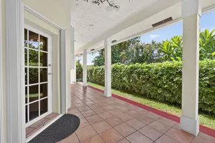 1052 W Shore Dr, West Palm Beach, FL 33406 - Photo 16