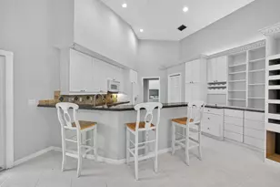 1052 W Shore Dr, West Palm Beach, FL 33406 - Photo 34