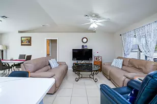 2065 SW Gemini Ln, Port Saint Lucie, FL 34984 - Photo 10