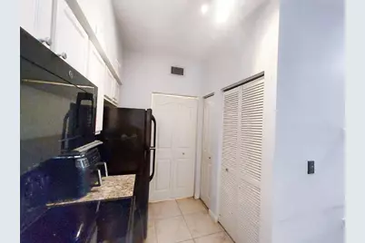 2204 Myrtlewood Circle E, Palm Beach Gardens, FL 33418 - Photo 10