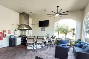 2204 Myrtlewood Cir E, Palm Beach Gardens, FL 33418 - Photo 26