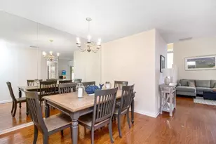 360 Prestwick Cir, Palm Beach Gardens, FL 33418 - Photo 8