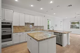 12285 Aviles Cir, Palm Beach Gardens, FL 33418 - Photo 24