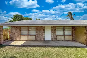 2682 Hinda Rd, West Palm Beach, FL 33403 - Photo 12