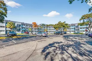 8351 Sands Point Blvd, Tamarac, FL 33321 - Photo 34