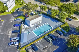 8351 Sands Point Blvd, Tamarac, FL 33321 - Photo 36