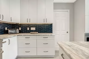 831 Dover St, Boca Raton, FL 33487 - Photo 26