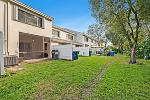 5628 NW 99th Ln, Coral Springs, FL 33076 - Photo 24