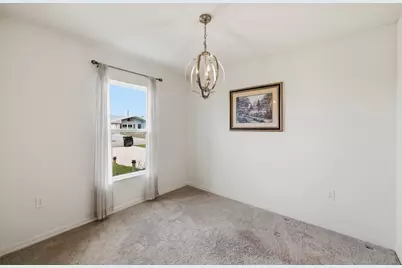 684 SE Crescent Avenue, Port Saint Lucie, FL 34984 - Photo 10