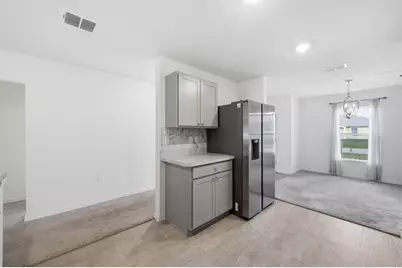 684 SE Crescent Avenue, Port Saint Lucie, FL 34984 - Photo 8