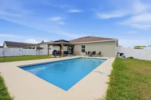 684 SE Crescent Ave, Port Saint Lucie, FL 34984 - Photo 1