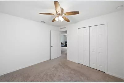 684 SE Crescent Avenue, Port Saint Lucie, FL 34984 - Photo 22