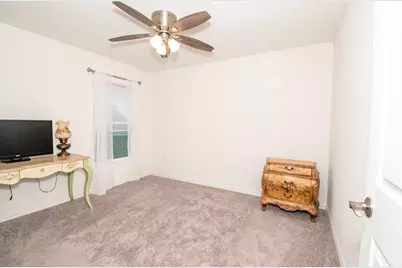 684 SE Crescent Avenue, Port Saint Lucie, FL 34984 - Photo 12