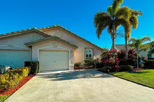 10638 Lake Shore Dr, Wellington, FL 33414 - Photo 4