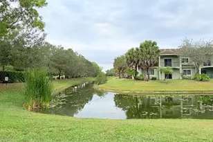 330 Crestwood Circle N, Royal Palm Beach, FL 33411 - Photo 6