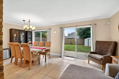 5812 Thisledown Court, West Palm Beach, FL 33415 - Photo 10