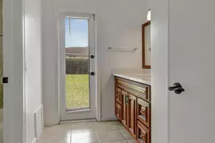 254 NW 11th Ave, Boca Raton, FL 33486 - Photo 42