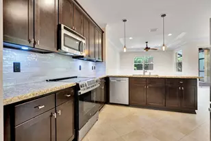 4559 Cadiz Cir, Palm Beach Gardens, FL 33418 - Photo 6