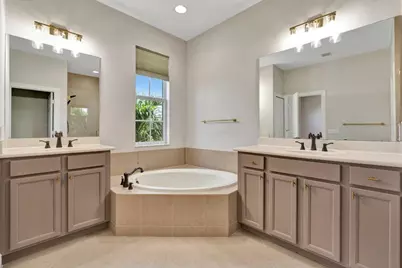 4559 Cadiz Circle, Palm Beach Gardens, FL 33418 - Photo 42